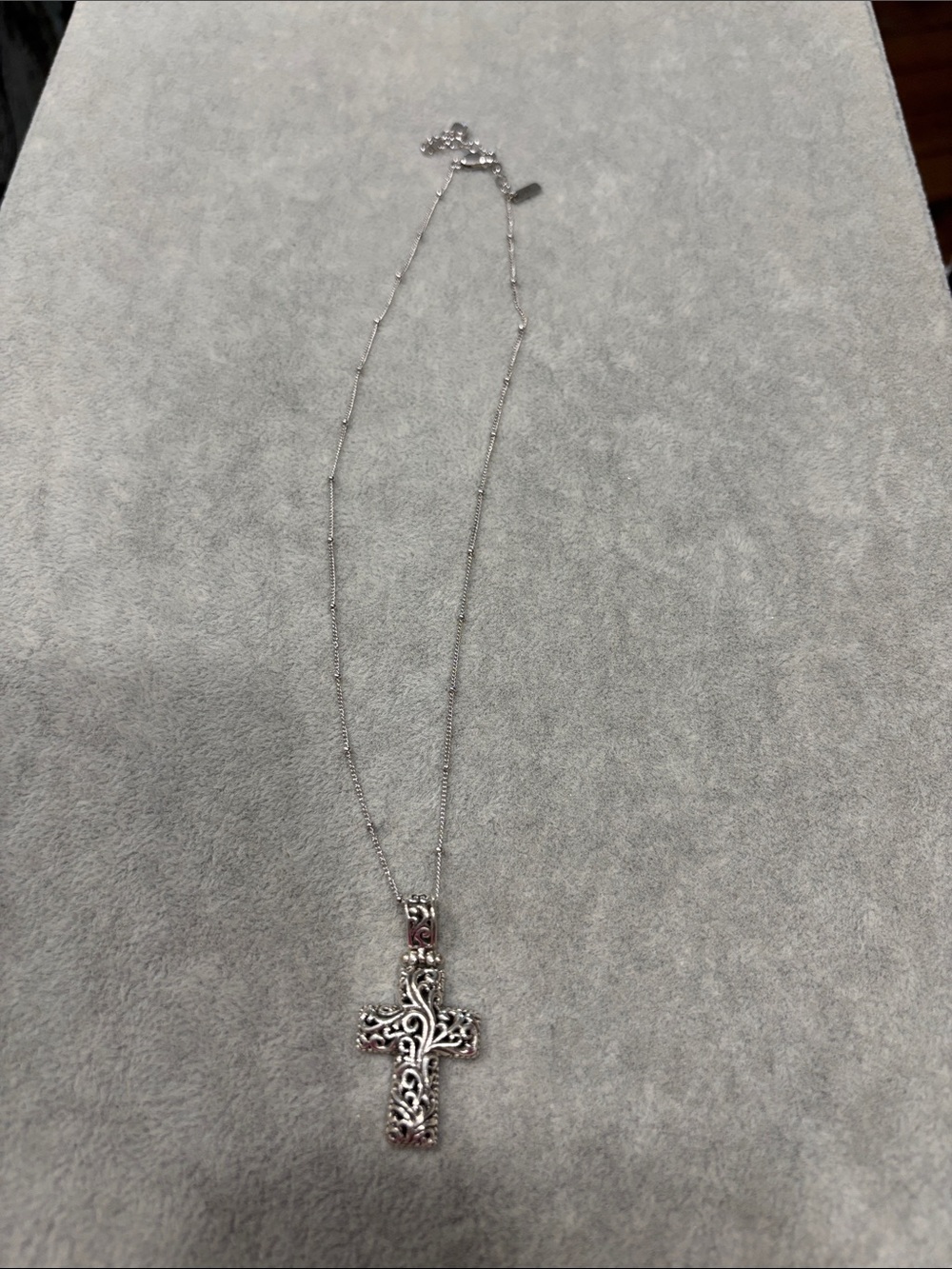 Sarda Filigree Cross Pendant Necklace - Silver